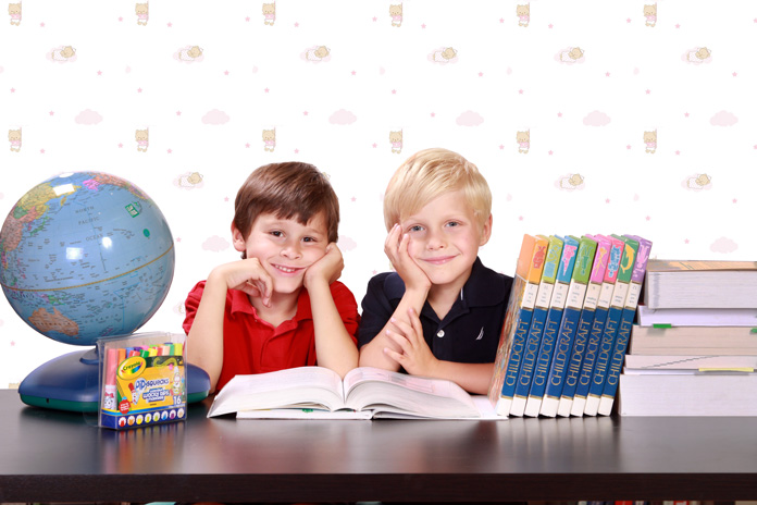 pembe bebek odası duvar kağıdı